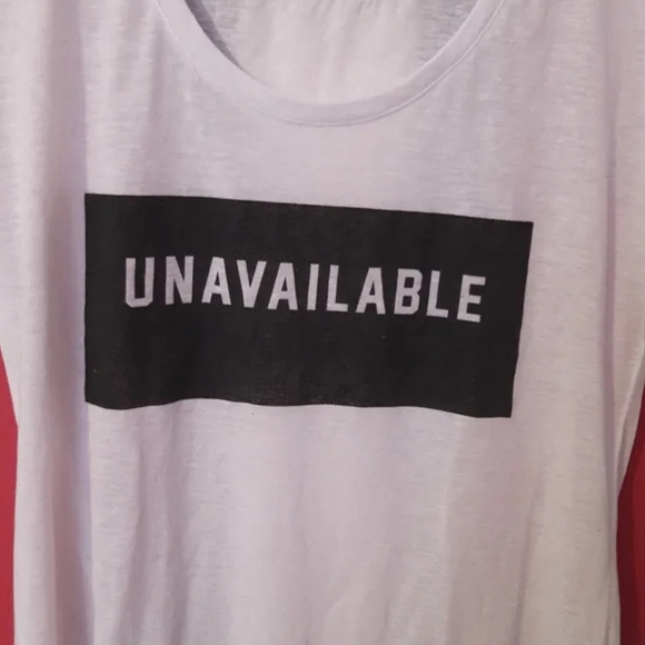 'Unavaible' T-Shirt - Picture 3 of 3